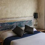 Room Tarifa 타리파