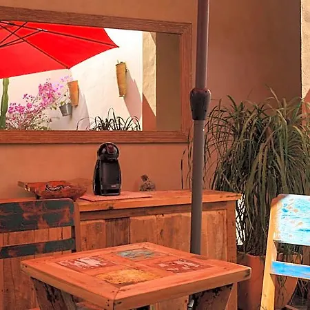 Room Tarifa 호스텔 *