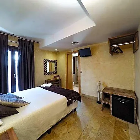 호스텔 Room Tarifa *